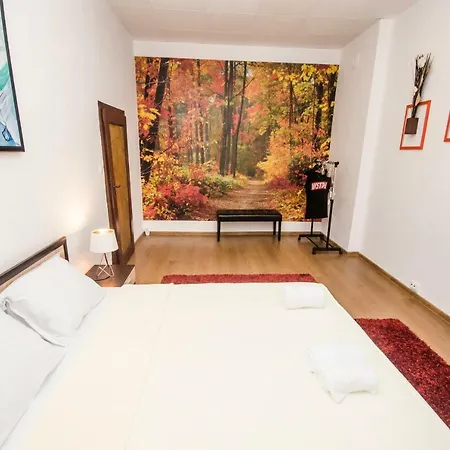 Apartment Main Pedestrian Street, City Centre *