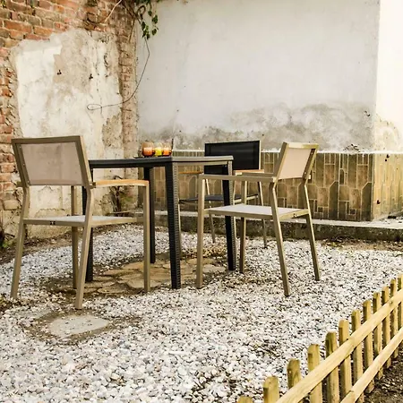 Main Pedestrian Street, City Centre Apartment *